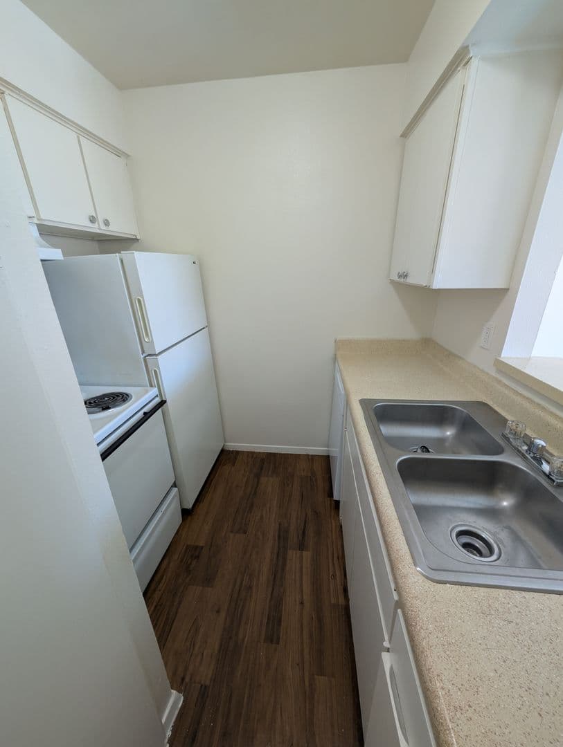 SAN ANTONIO Apartment: 3253 HILLCREST DR