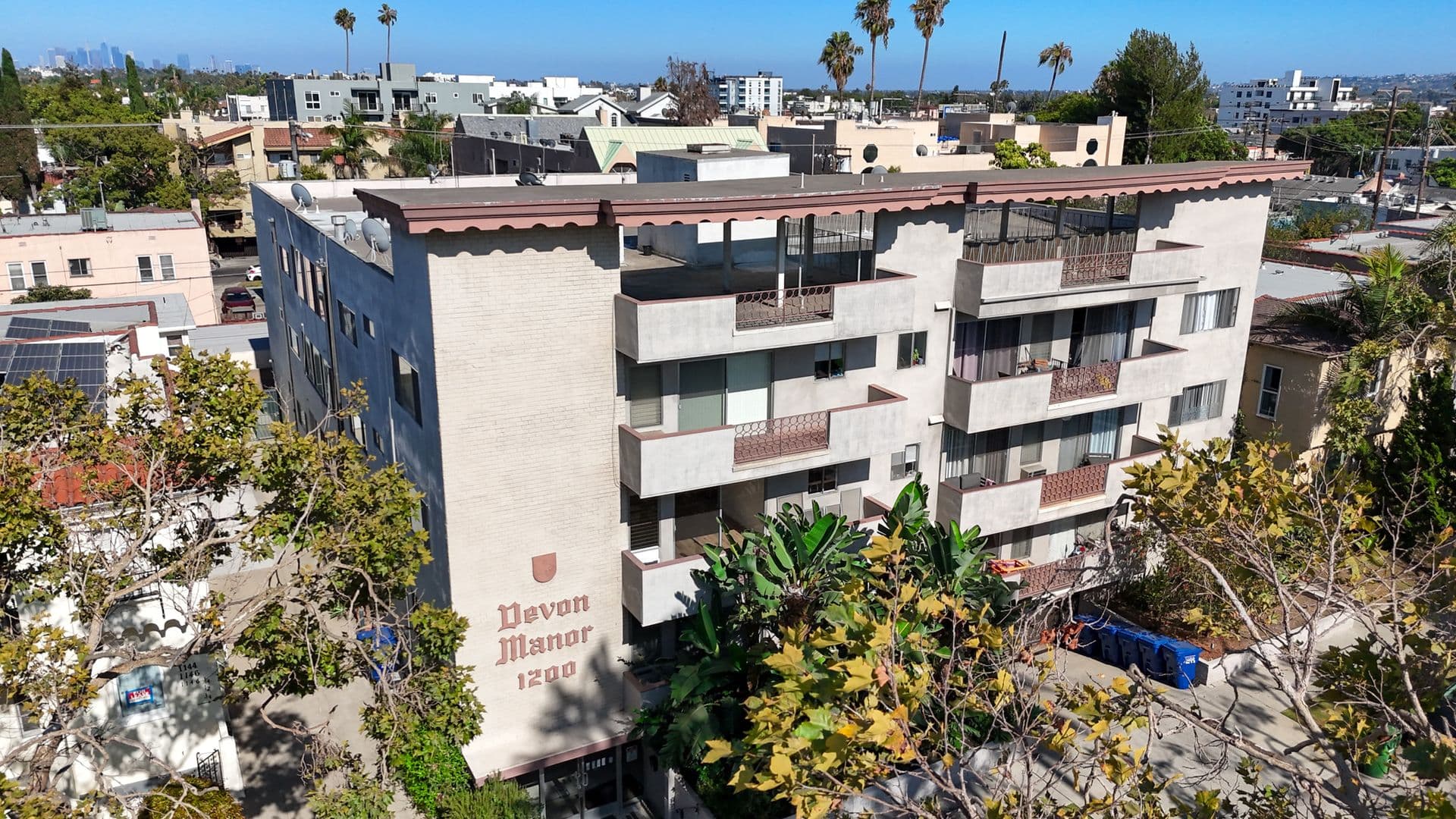 Los Angeles Apartment: 1200 S Wooster St