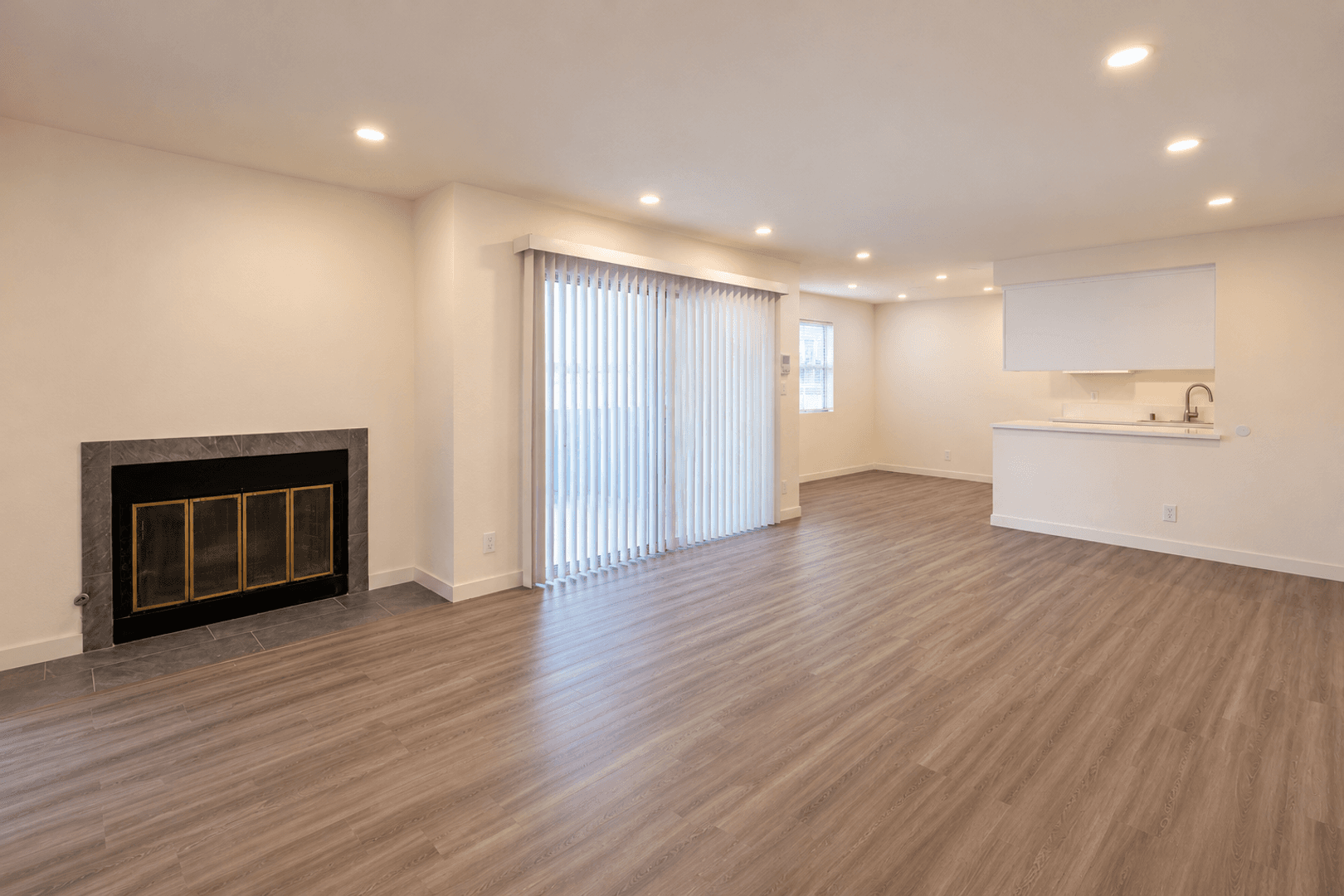 Los Angeles Apartment: 2350 S Bentley Ave