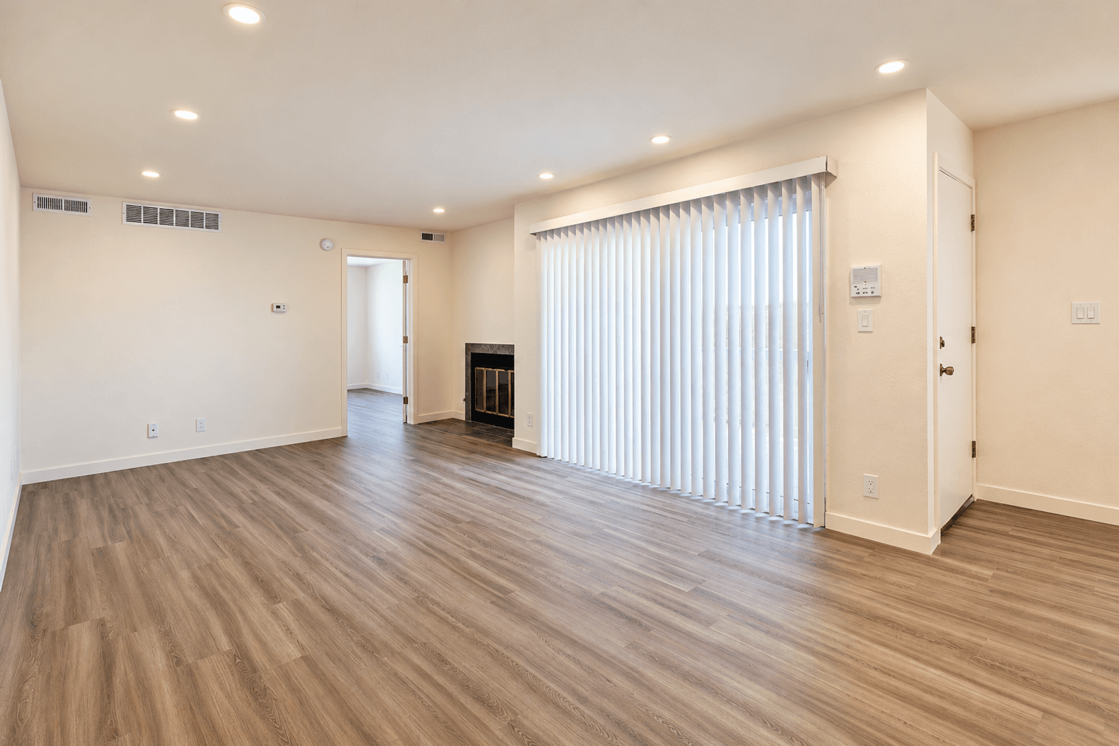 Los Angeles Apartment: 2350 S Bentley Ave