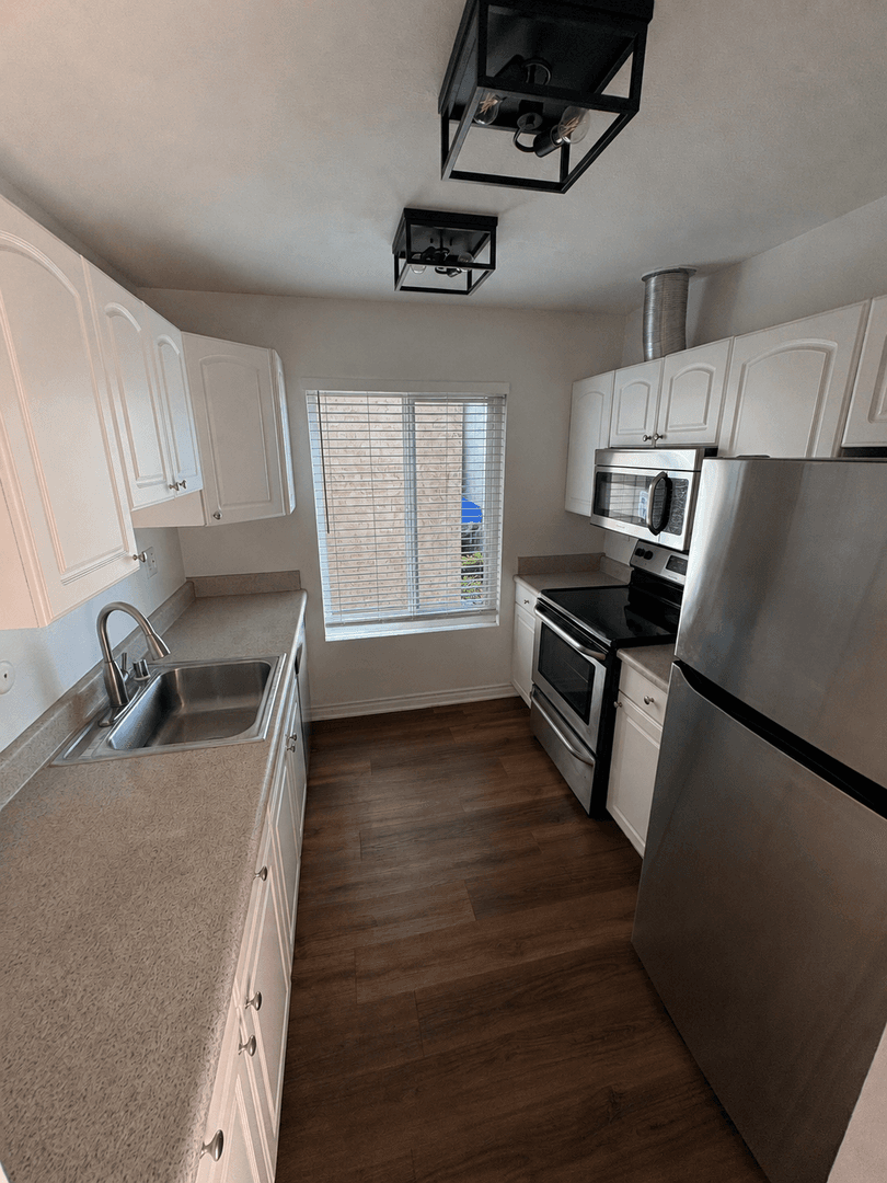 Culver City Condo: 6306 Summertime Lane
