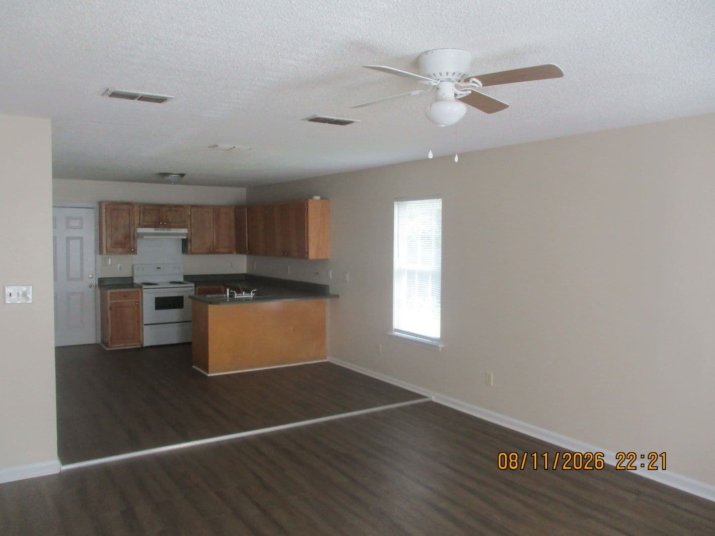 Albany House: 2205 Beachview Dr.