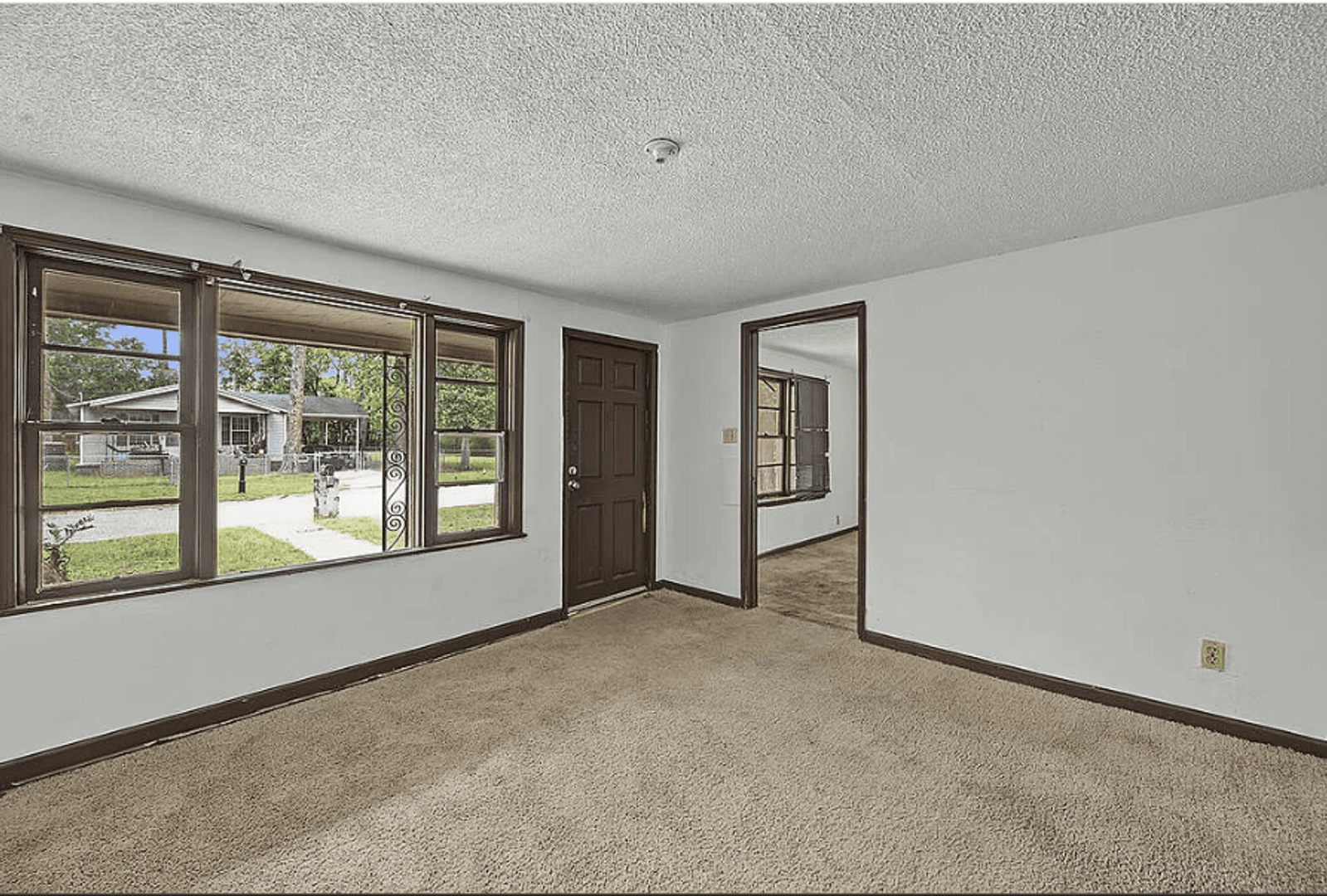 Albany House: 304 Wells Ave