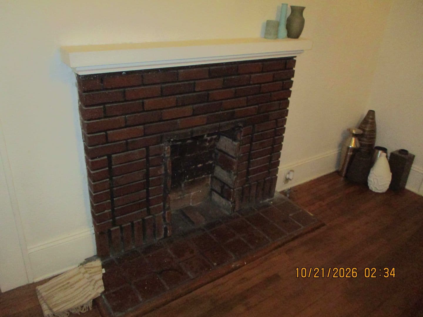 Albany House: 213 First Ave