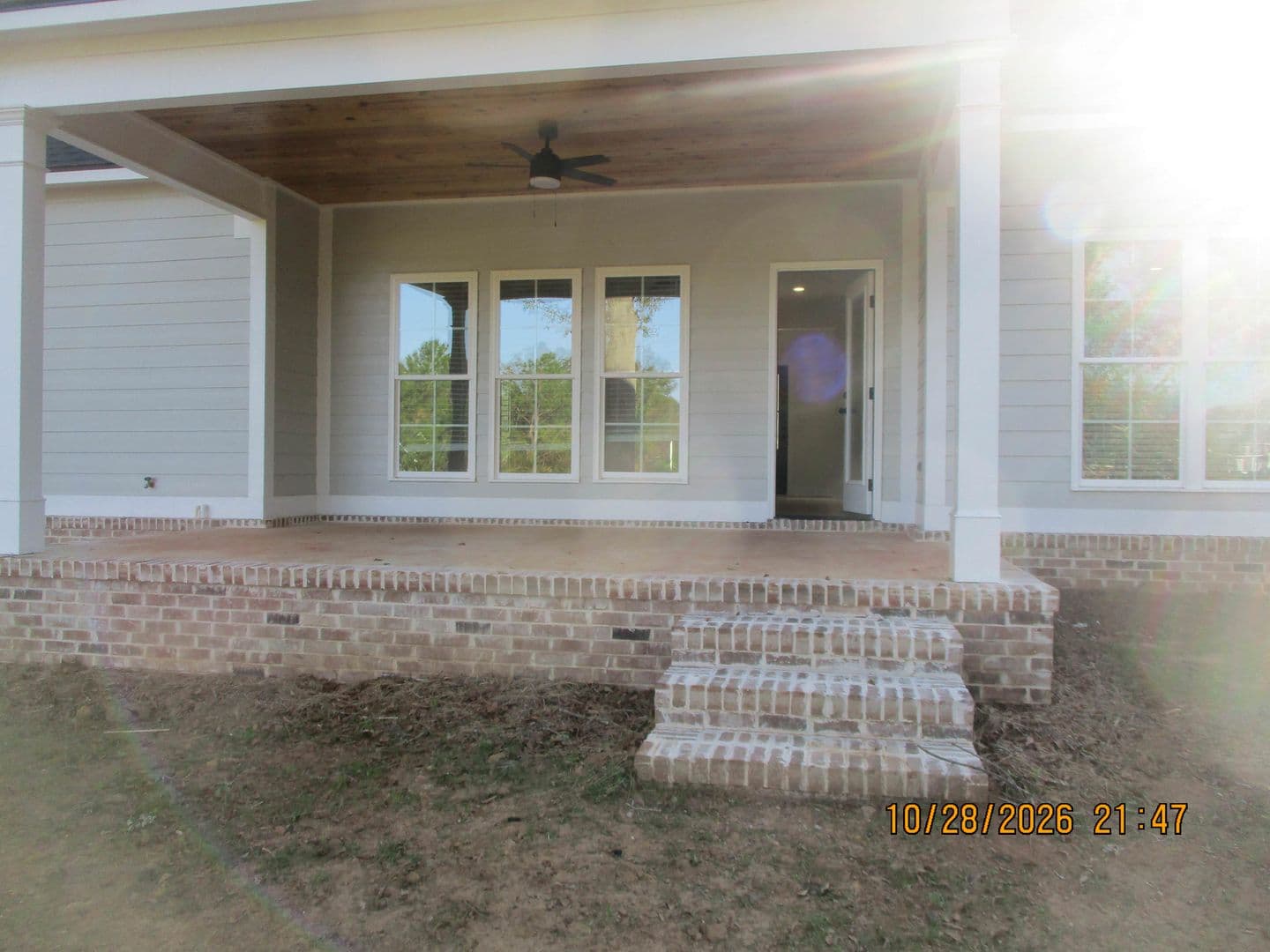 Leesburg House: 122 tybee Lane