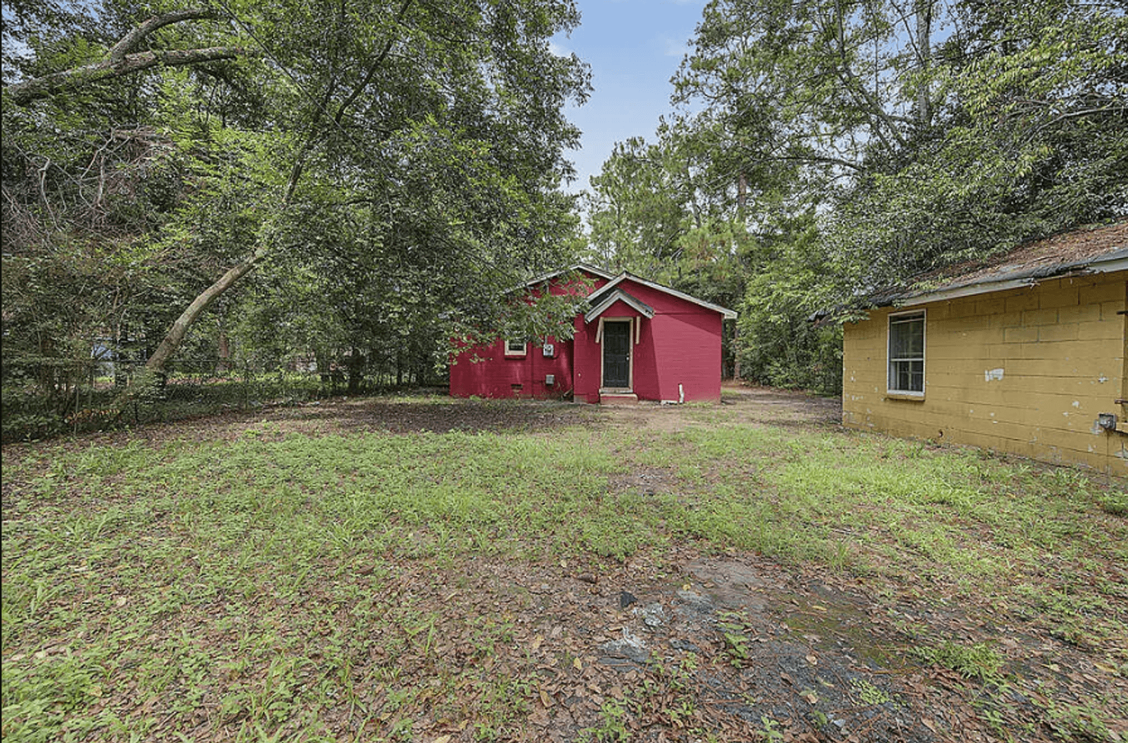 Albany House: 304 Wells Ave