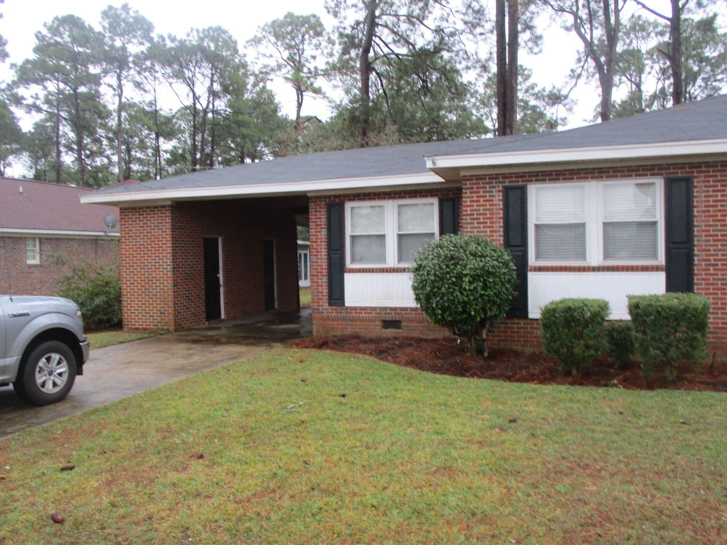 Albany House: 1020 Edgewater Dr.