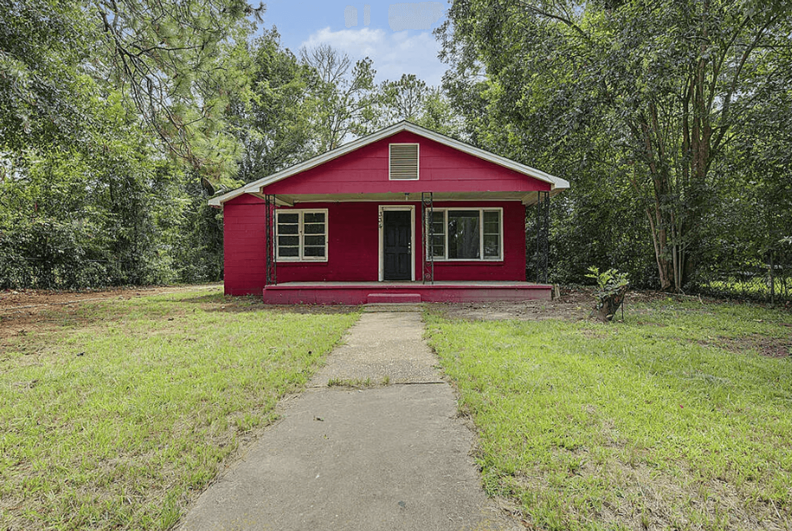 Albany House: 304 Wells Ave