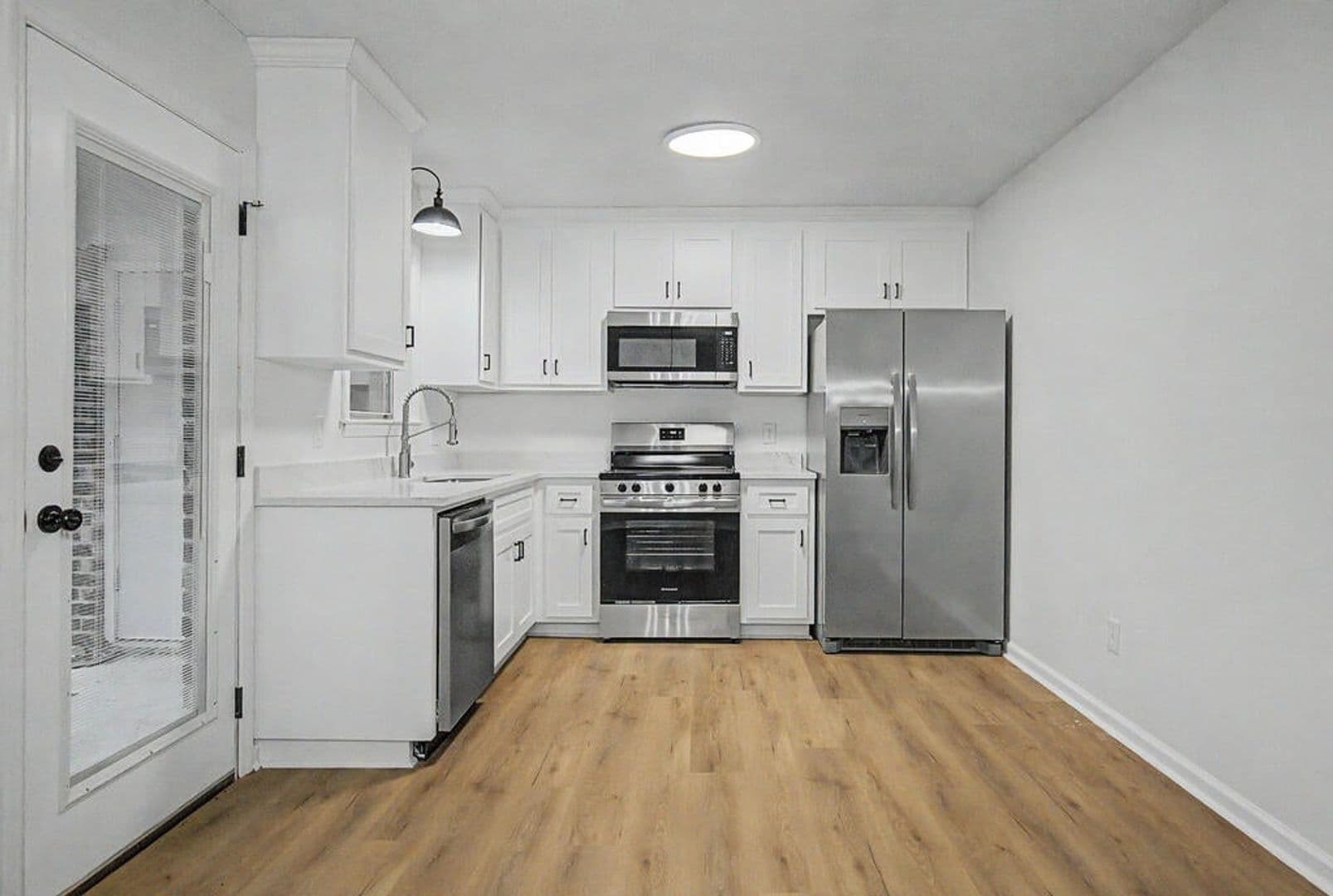 Albany House: 3718 Plumcrest Avenue