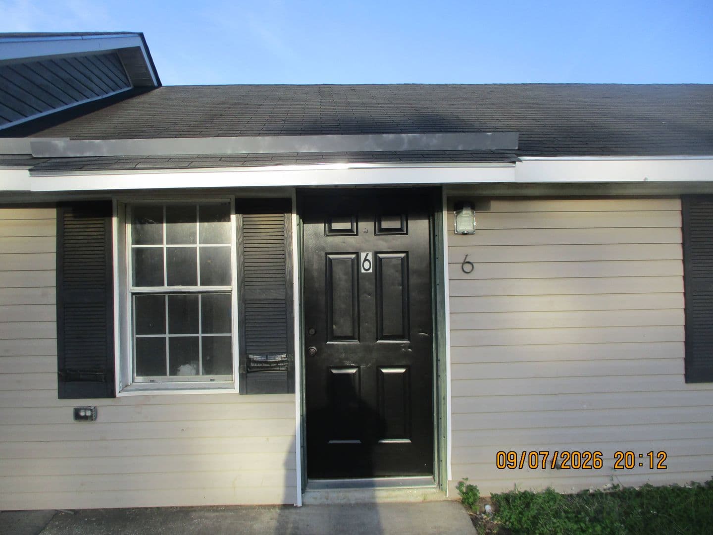 Albany House: 611 Swift Street # 6