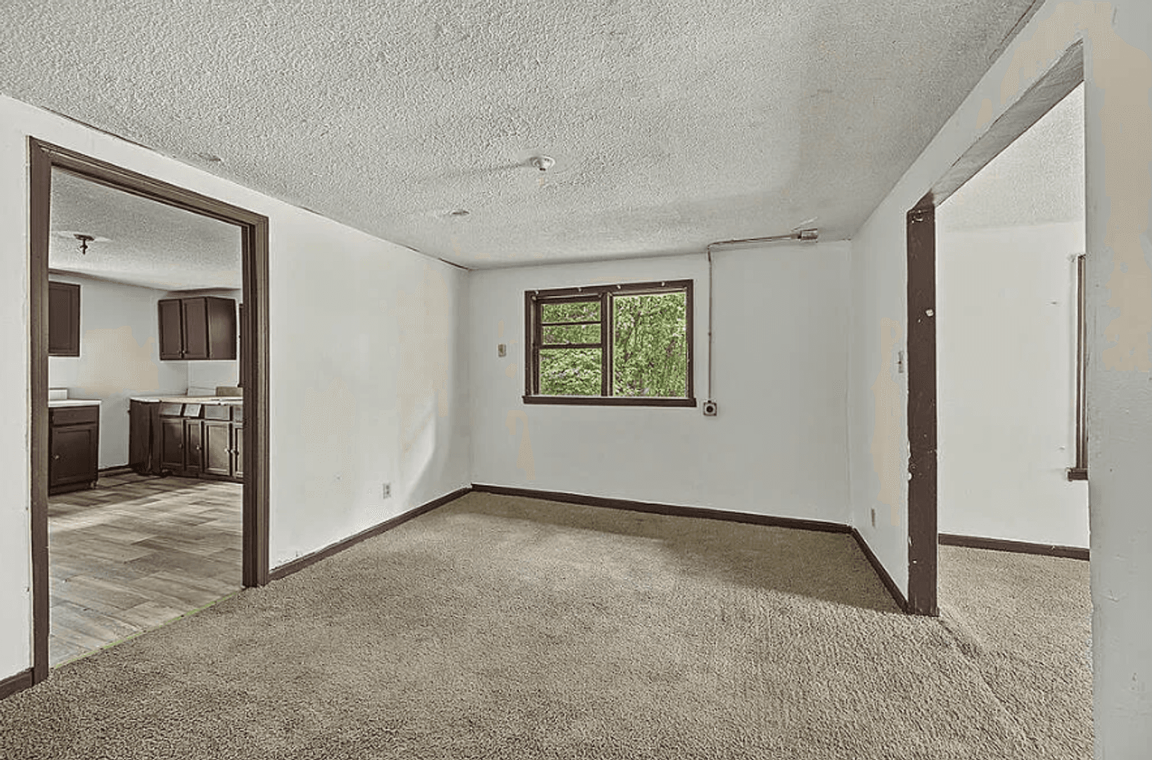 Albany House: 304 Wells Ave