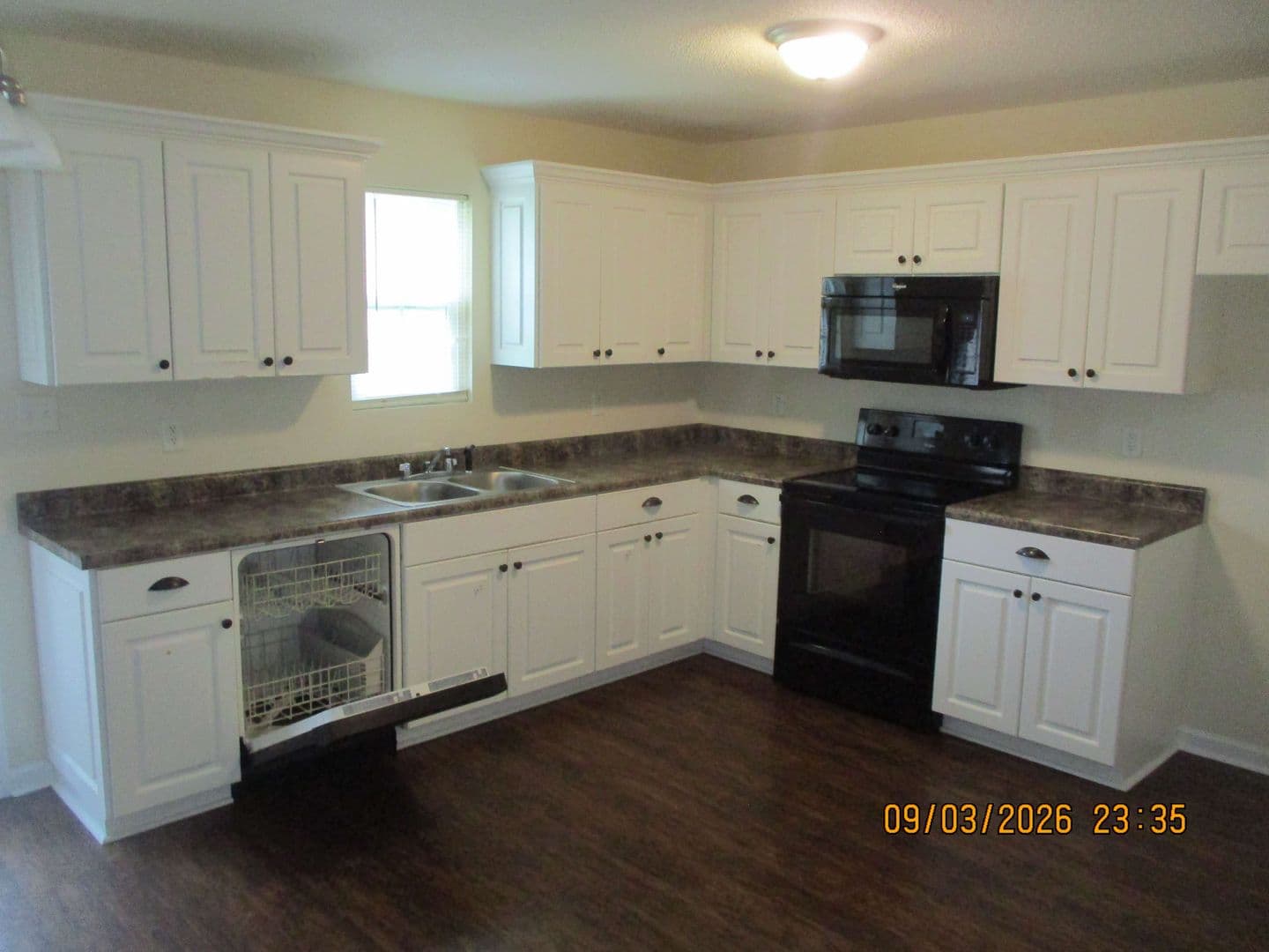 Albany House: 204 Cloud Ln.