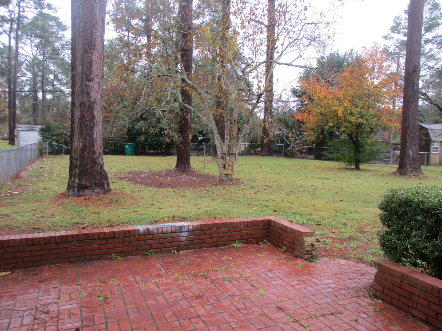 Albany House: 1020 Edgewater Dr.