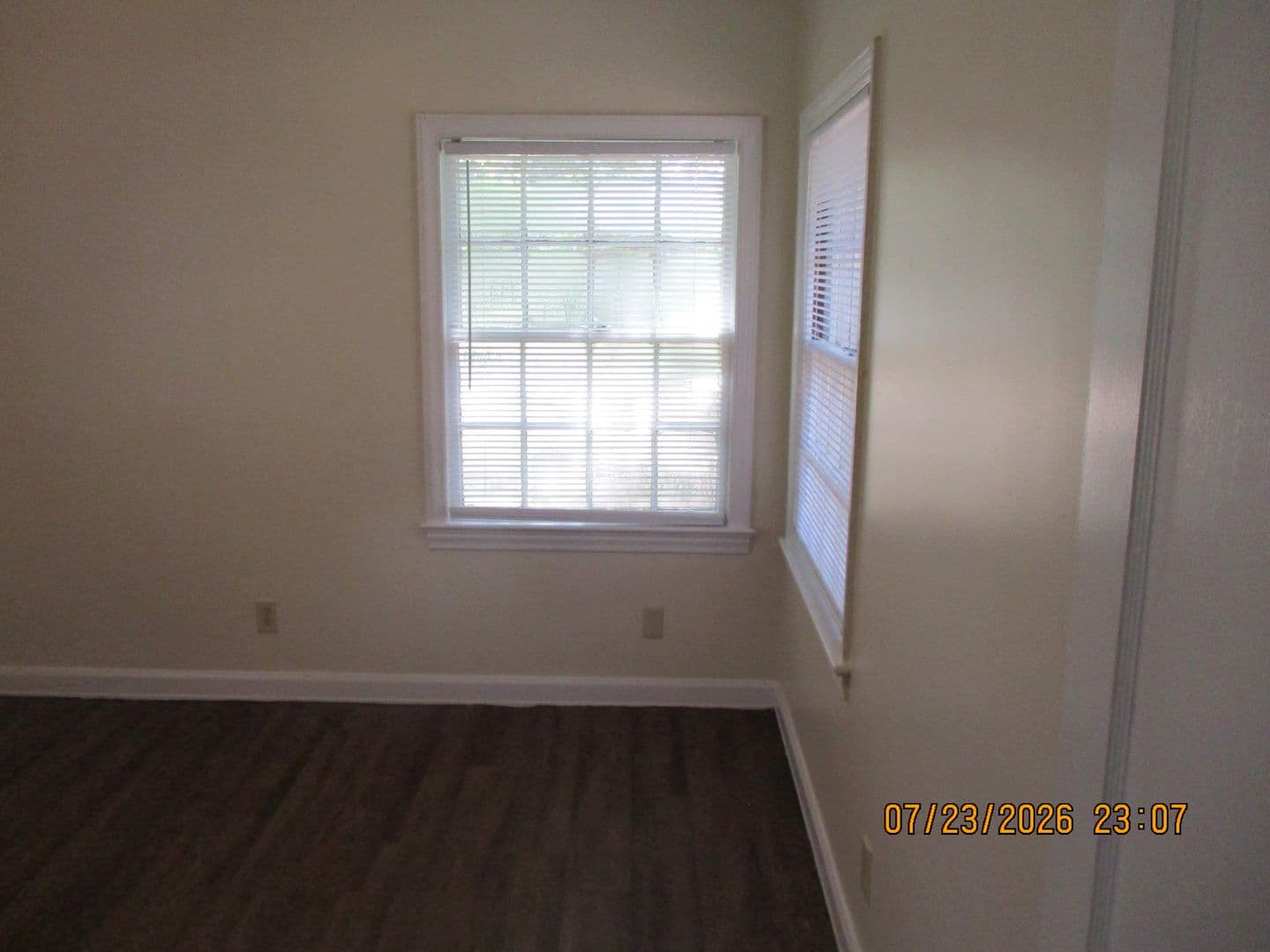 Albany House: 614-B N. Haley St.