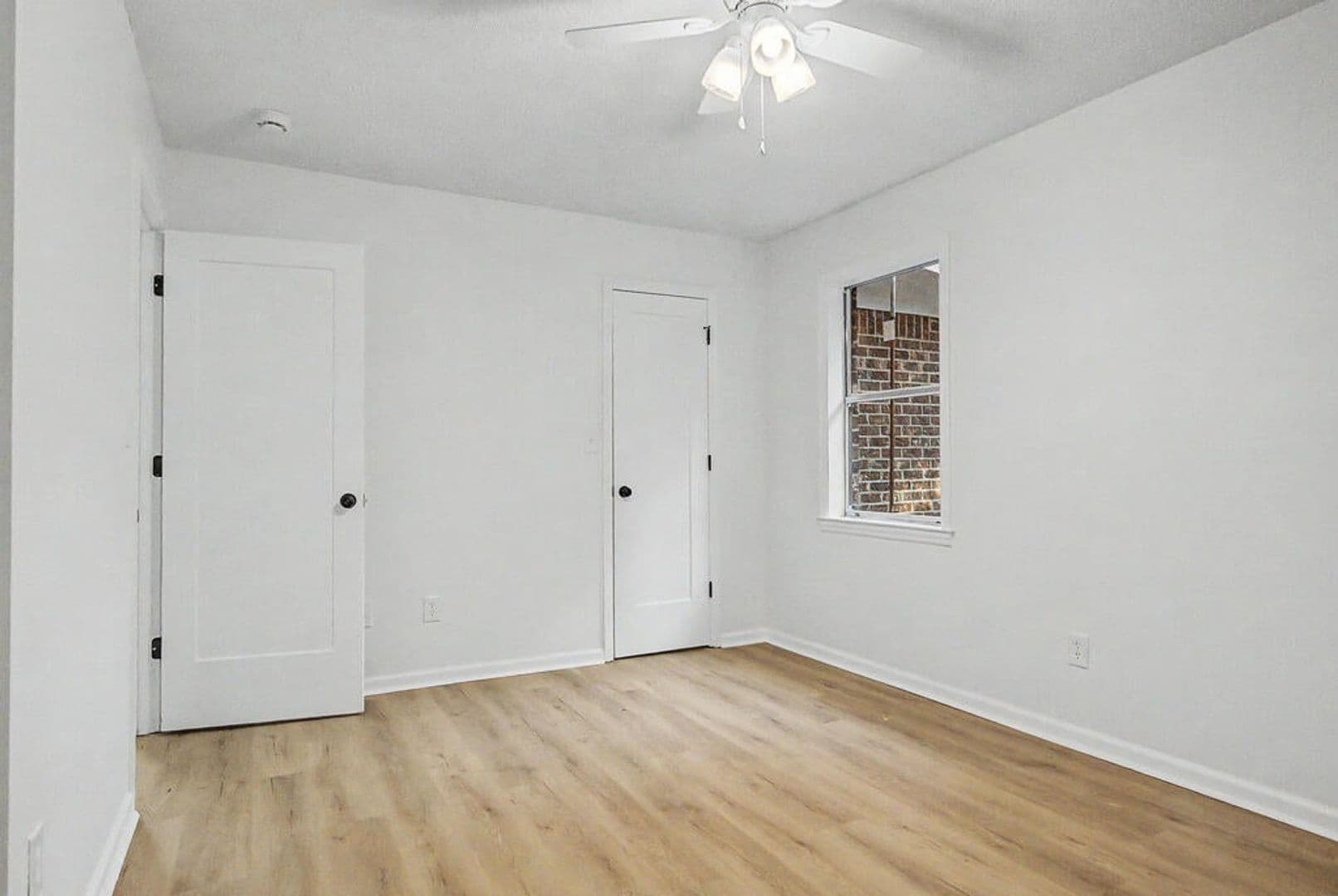 Albany House: 3718 Plumcrest Avenue