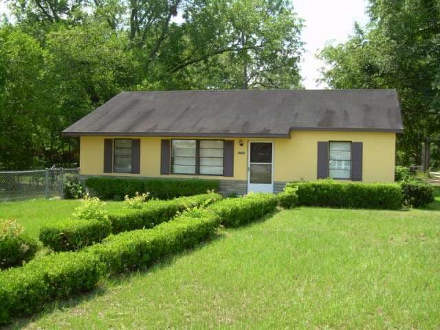 Albany House: 2502 Belmont Ave.