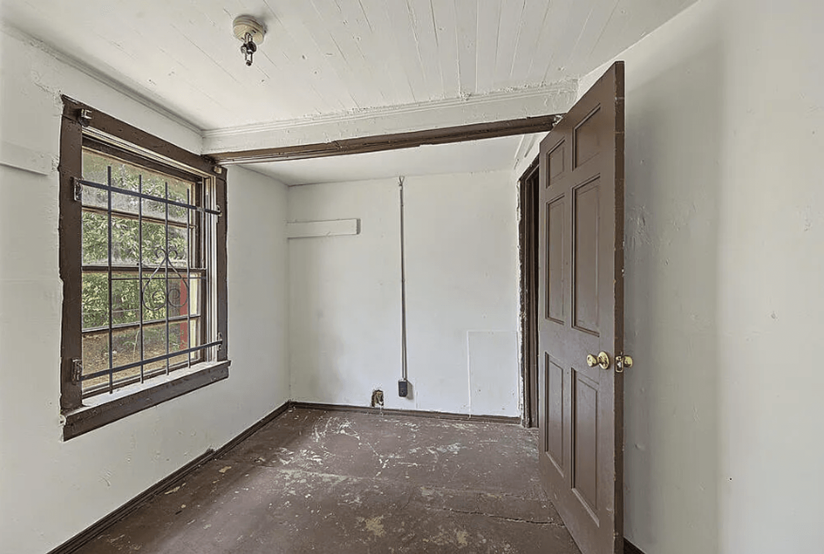 Albany House: 304 Wells Ave