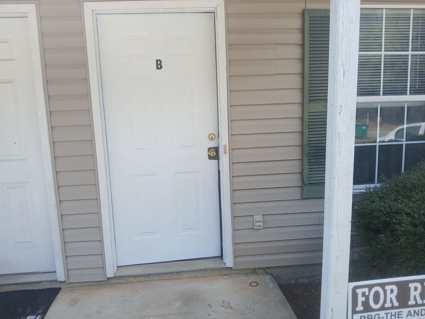 Albany House: 2507 B Cardinal St