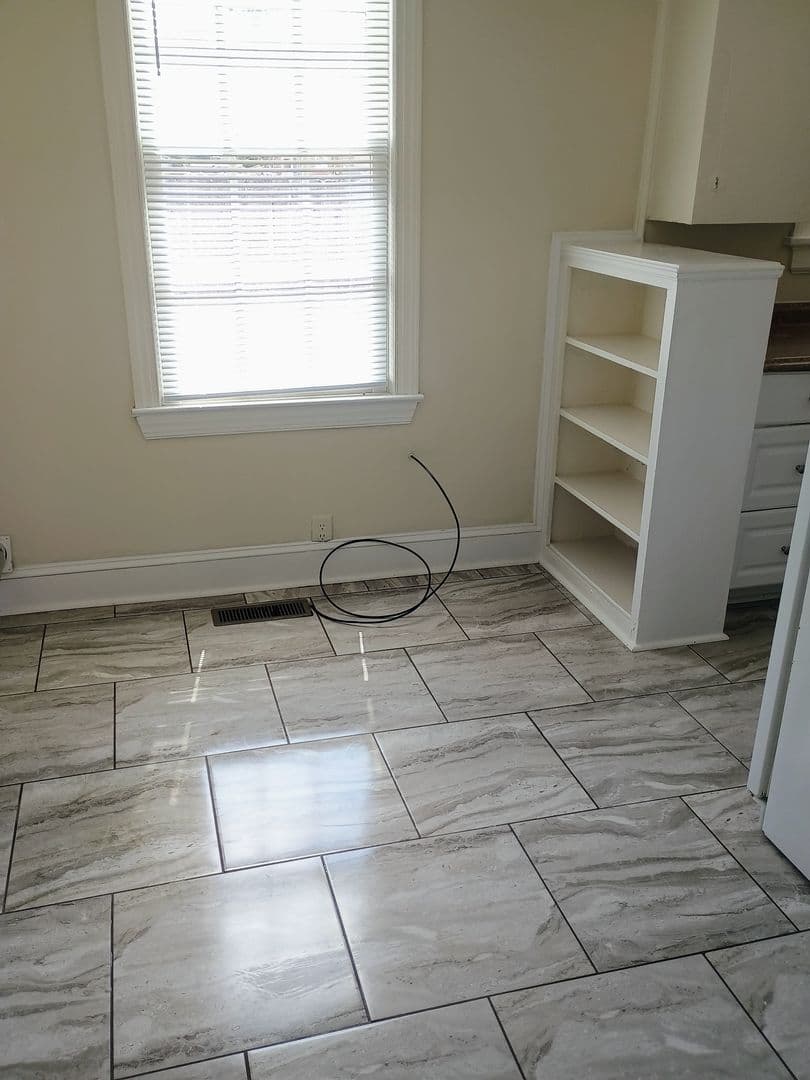 Albany House: 1015 McKinley St Apt. 6