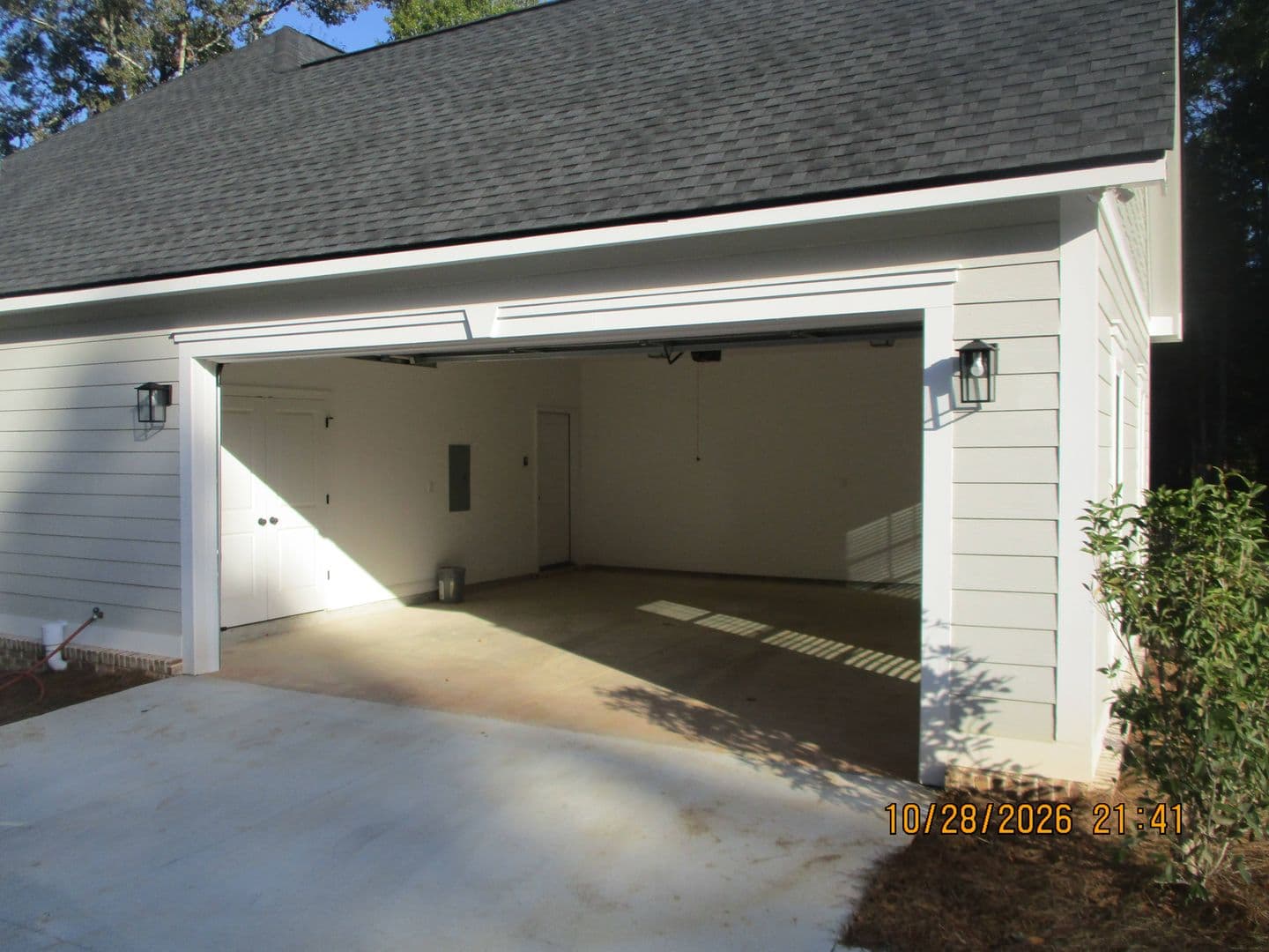 Leesburg House: 122 tybee Lane