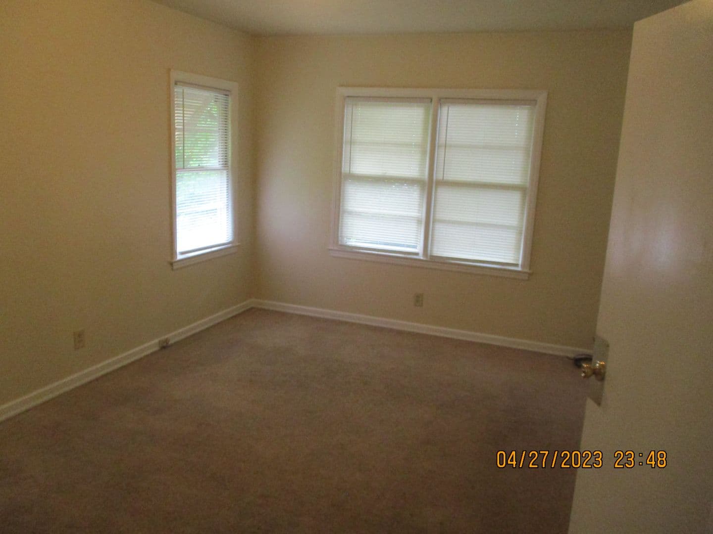 Albany House: 603-A S. Valencia