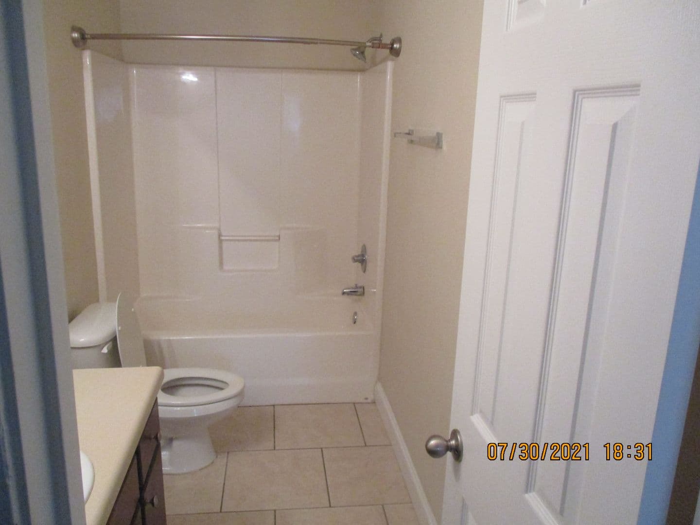 Leesburg House: 117 Laurelwood Ct.