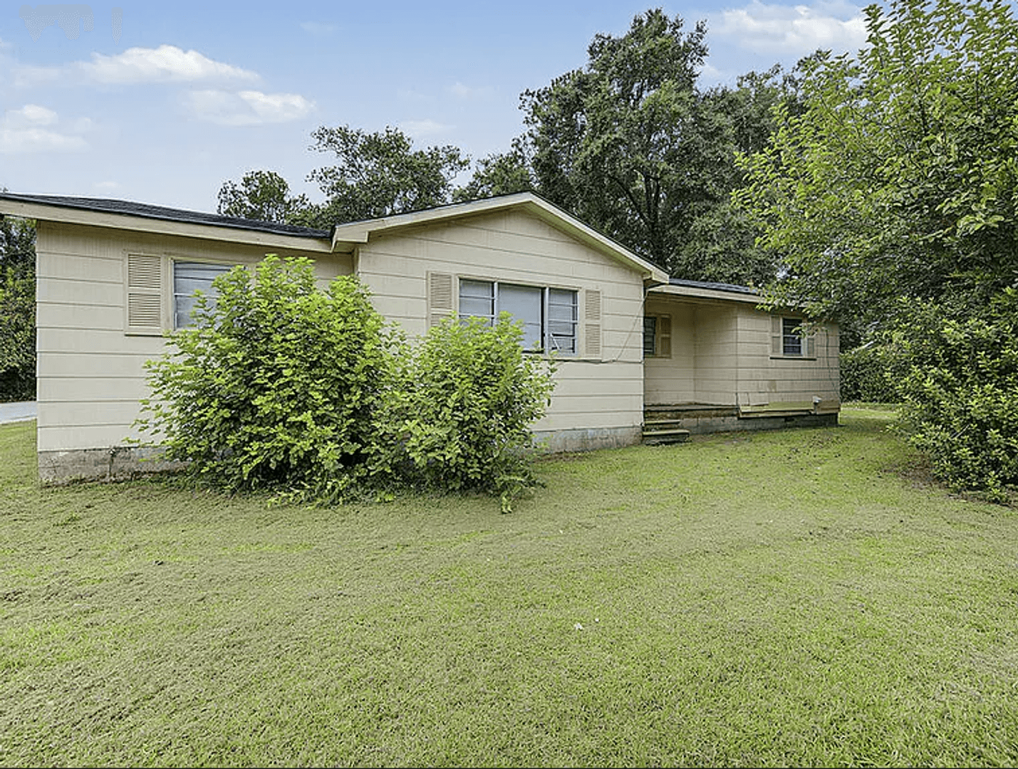 Albany House: 508 Mitchell Avenue