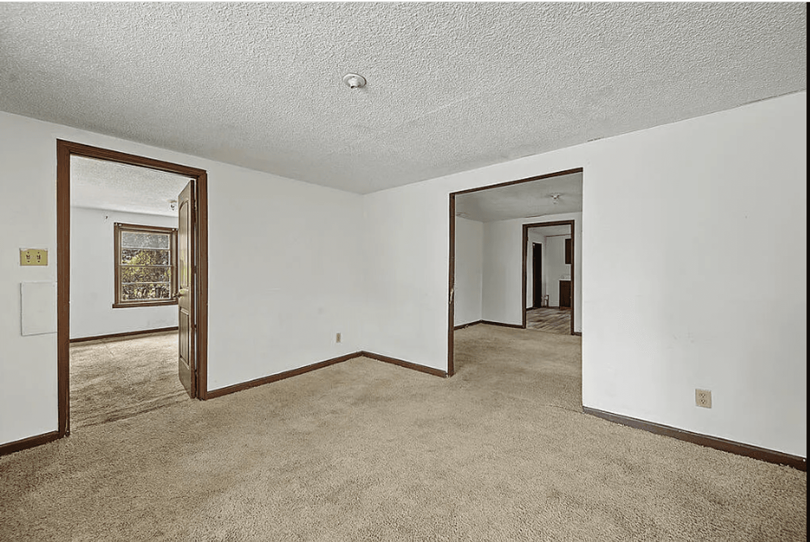 Albany House: 304 Wells Ave