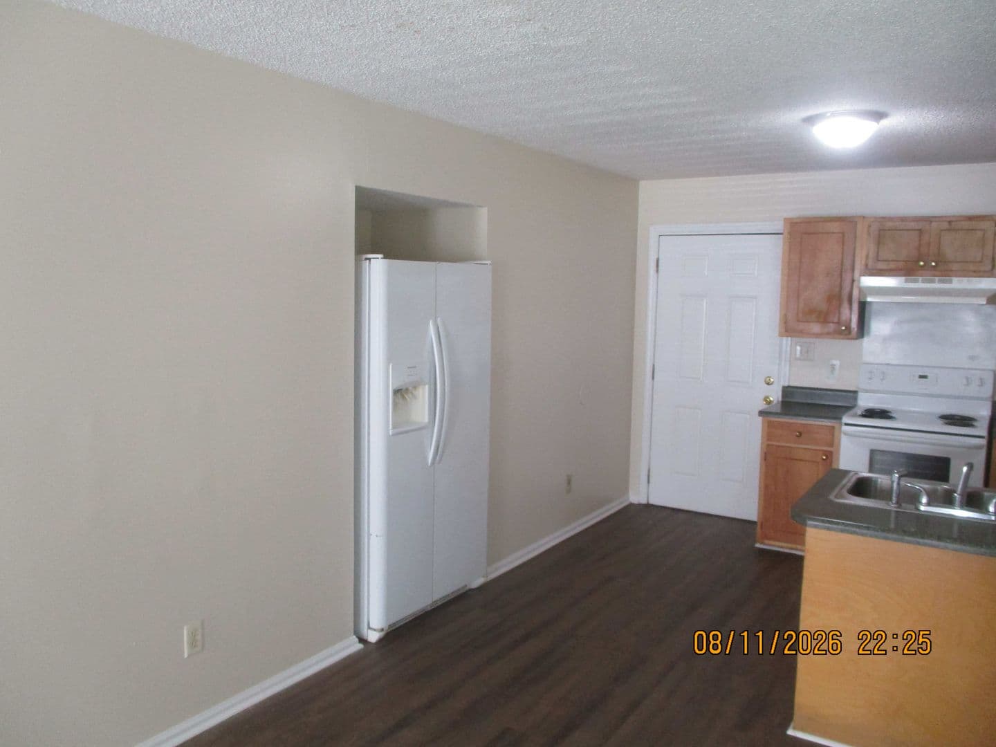 Albany House: 2205 Beachview Dr.