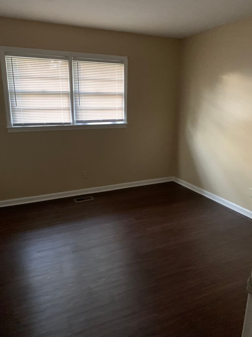 Albany House: 2426 Whispering Pines Cr