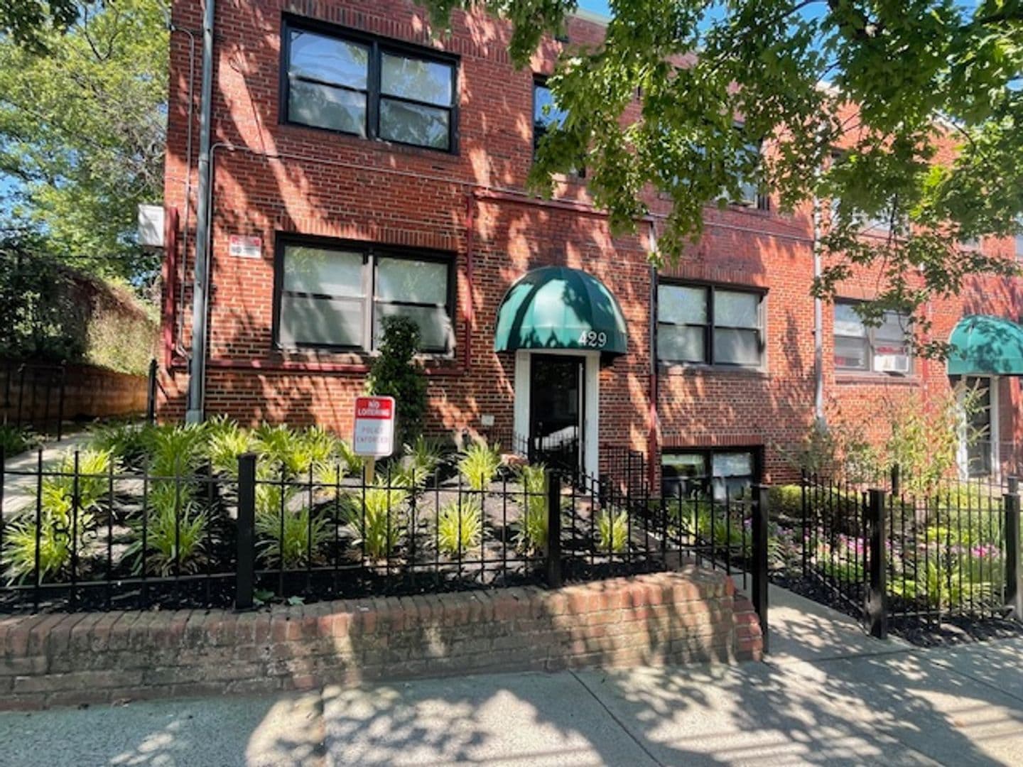 WASHINGTON Apartment: 429 BURBANK ST SE