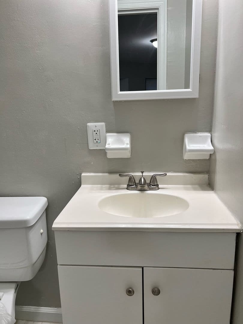 WASHINGTON Apartment: 2520 13TH ST NW