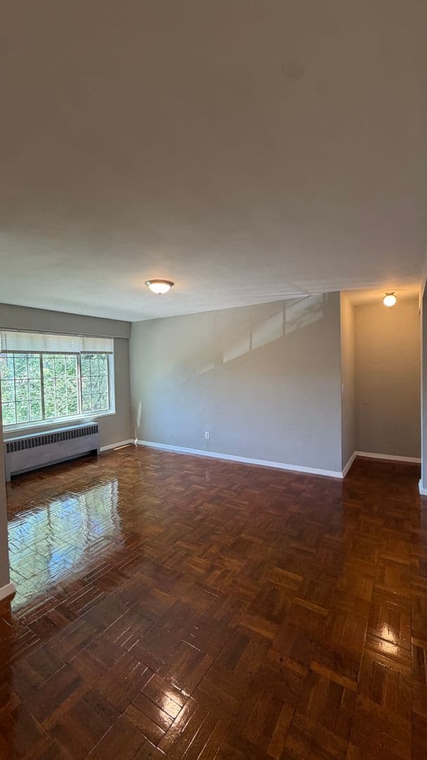 WASHINGTON Apartment: 5000 FT TOTTEN DR NE