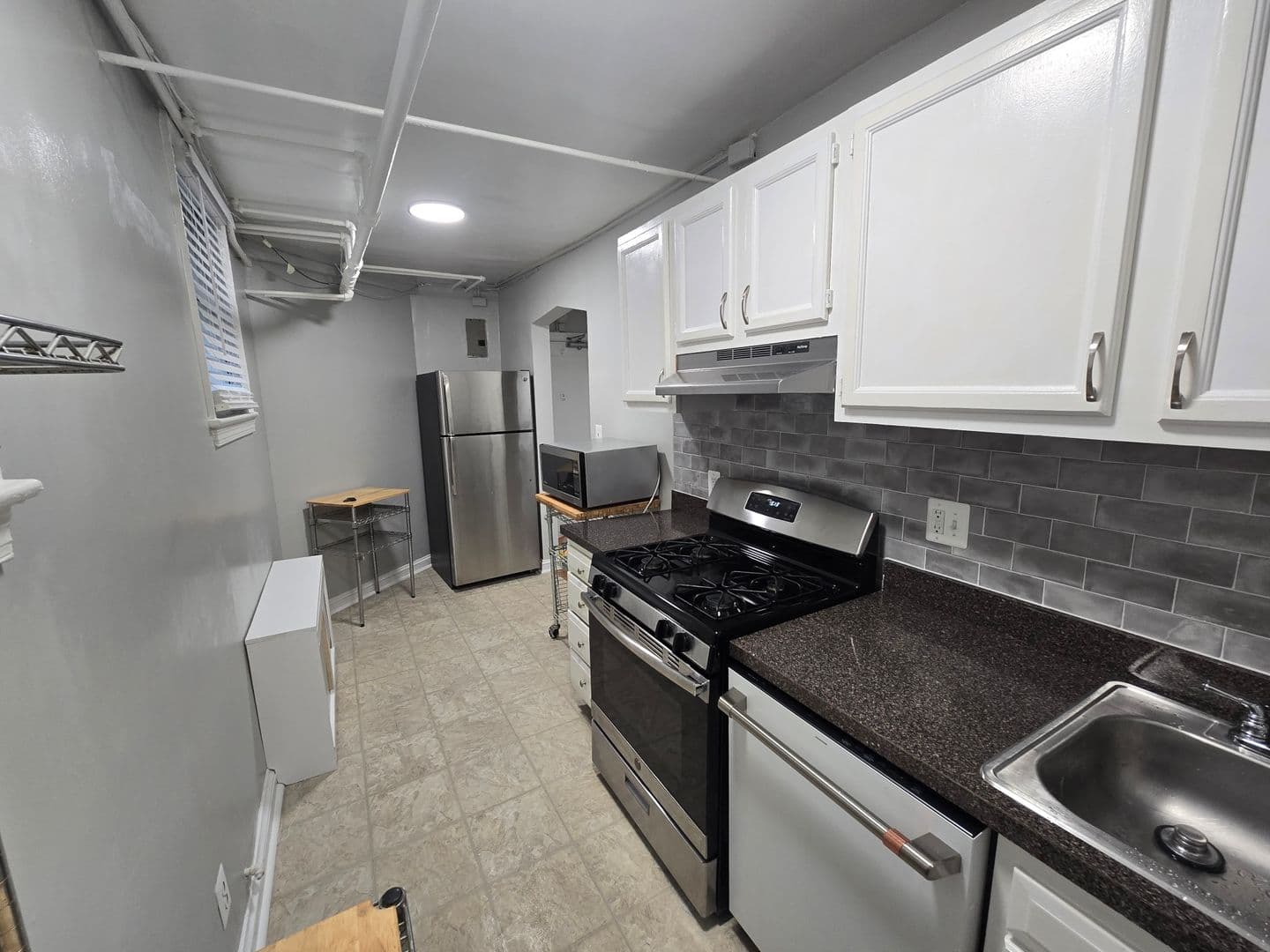Washington Apartment: 4021 Benton St., NW