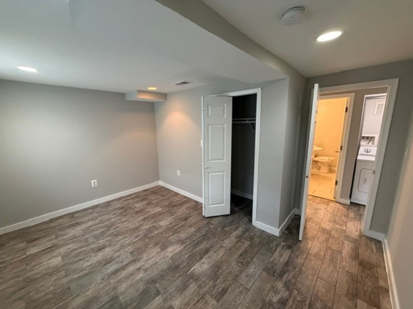 WASHINGTON Apartment: 74 WEBSTER ST NE