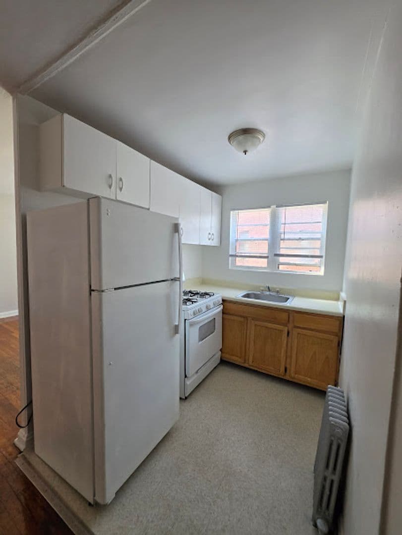 WASHINGTON Apartment: 214 KENILWORTH AVE NE