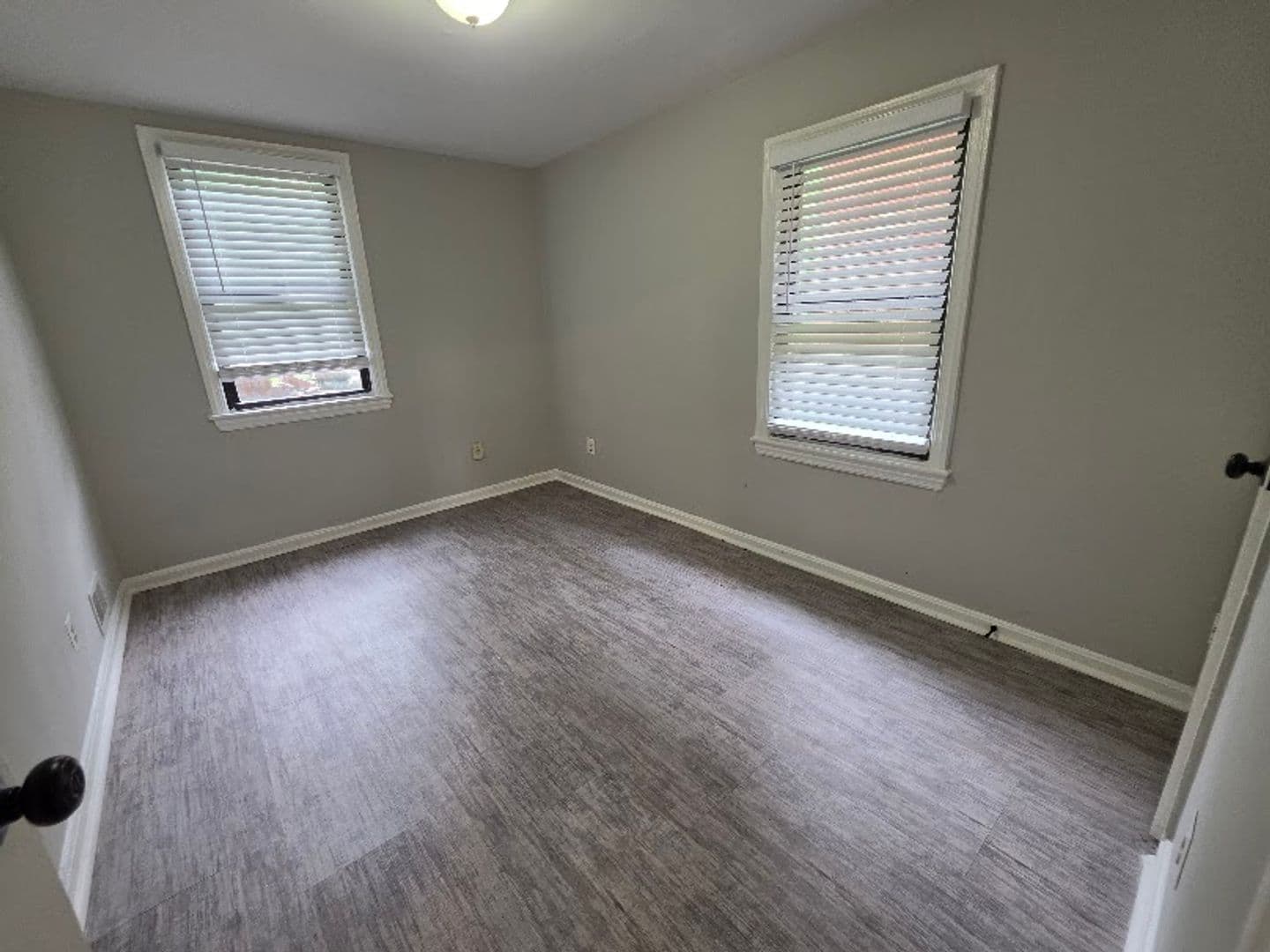 WASHINGTON Apartment: 427 BURBANK ST SE