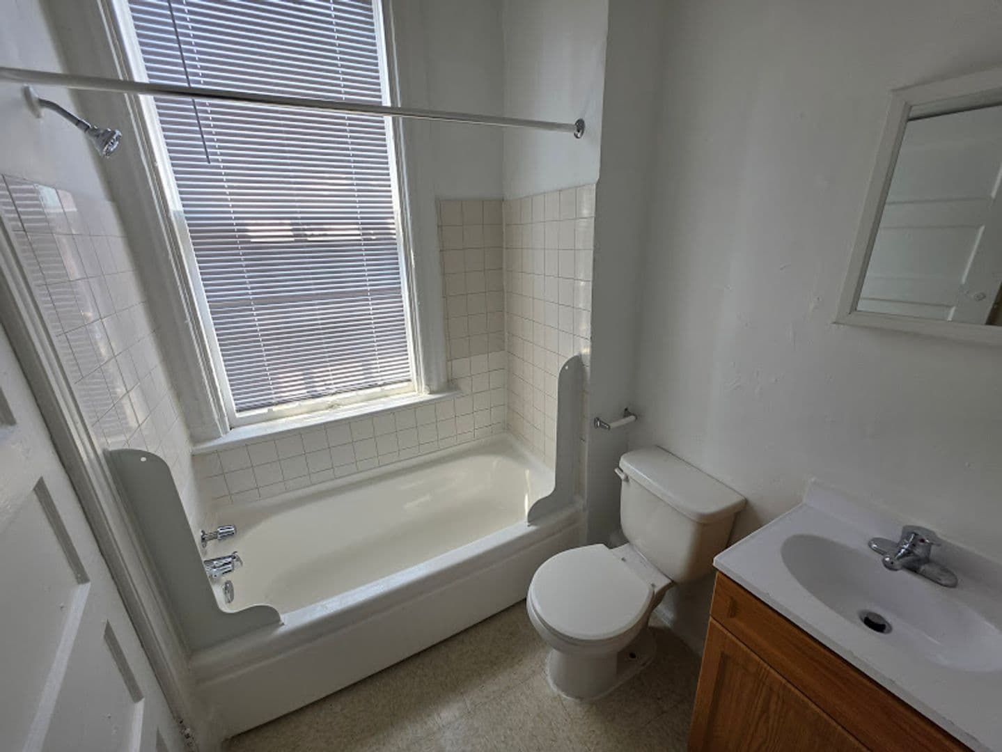WASHINGTON Apartment: 1408 P ST NW
