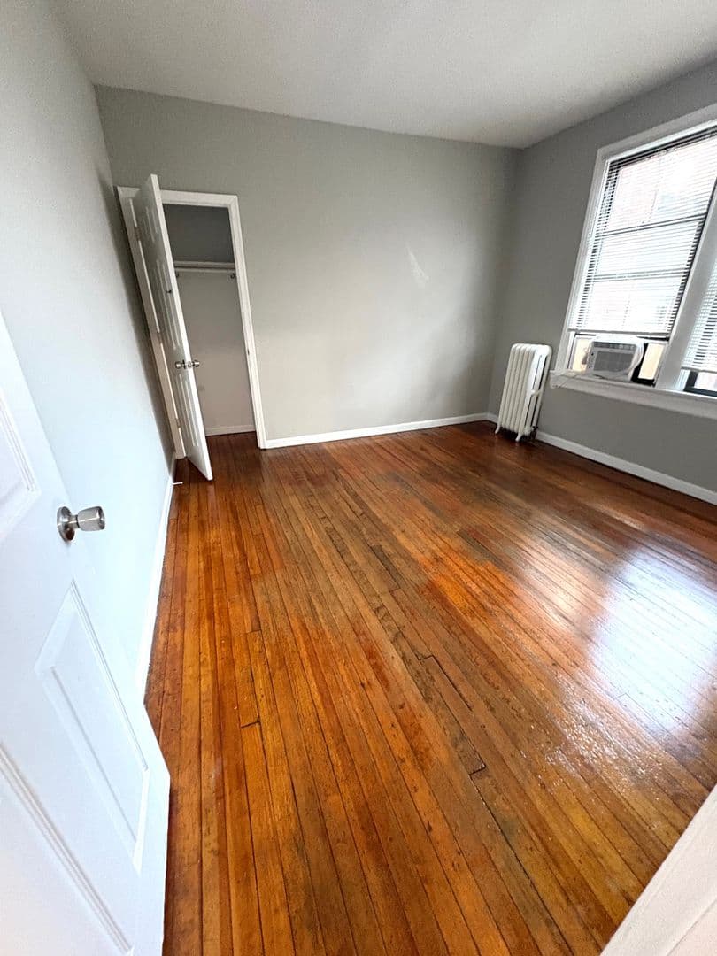 WASHINGTON Apartment: 1014 COLUMBIA RD NW