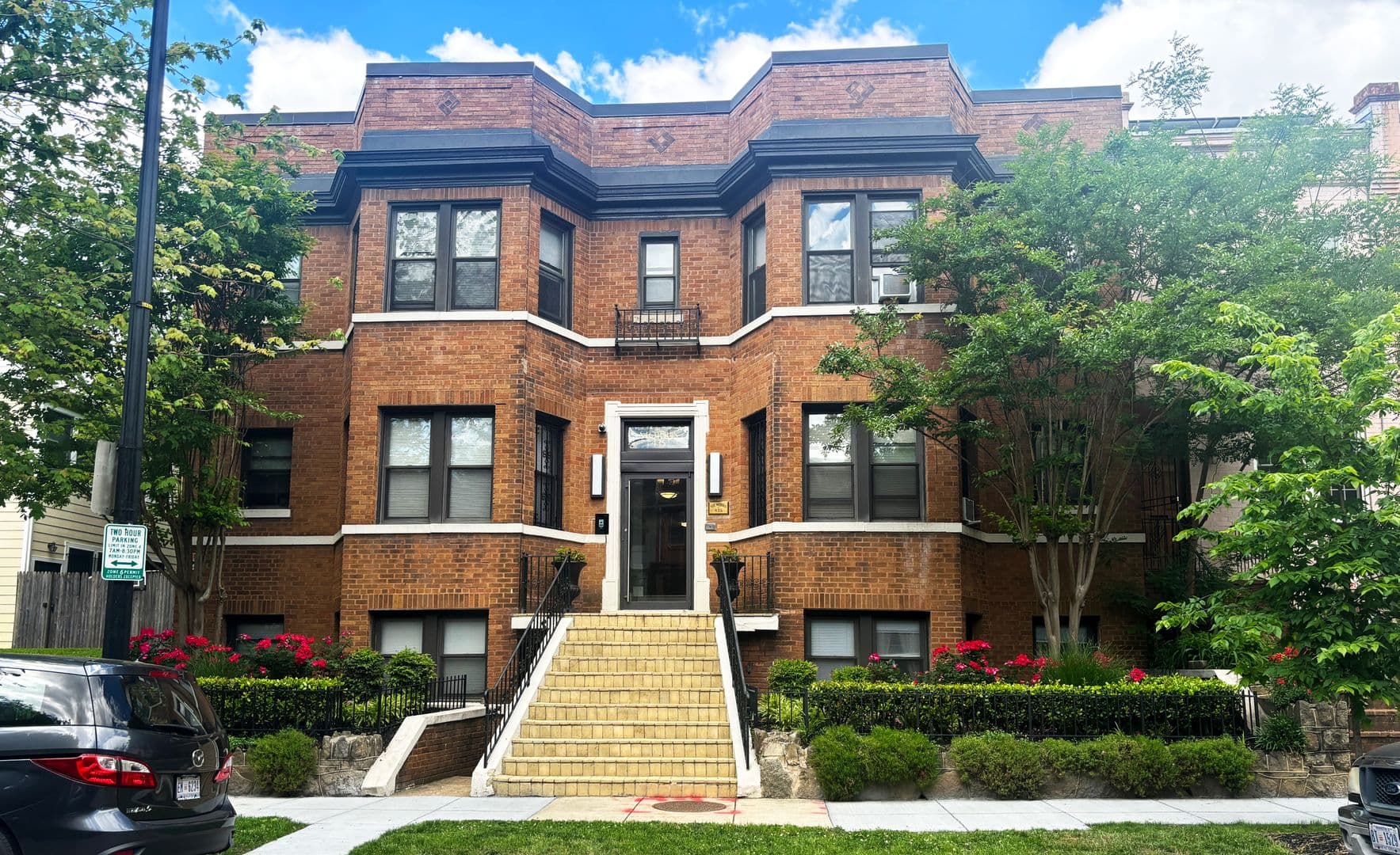 WASHINGTON Apartment: 435 16TH ST SE