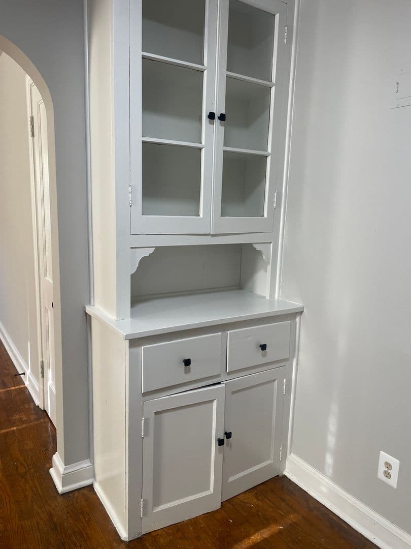 WASHINGTON Apartment: 2514 N ST SE