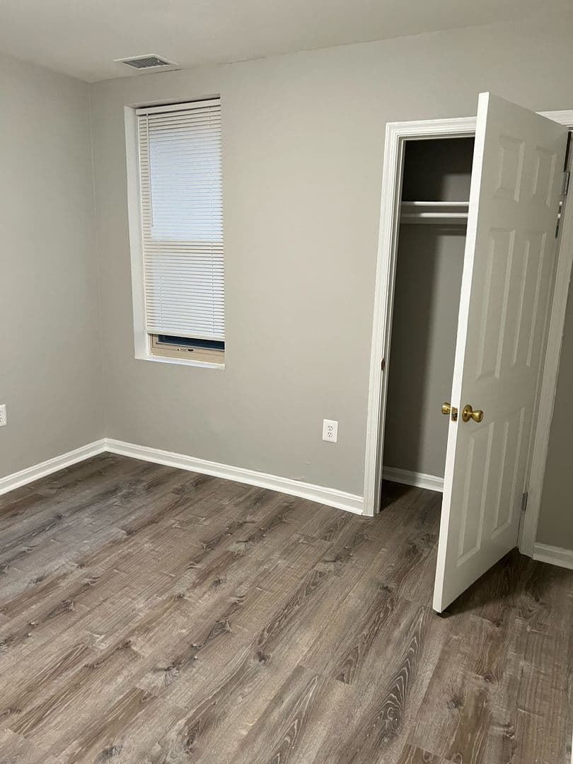 WASHINGTON Apartment: 2520 13TH ST NW