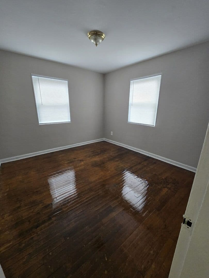 WASHINGTON Apartment: 1026 45TH ST NE