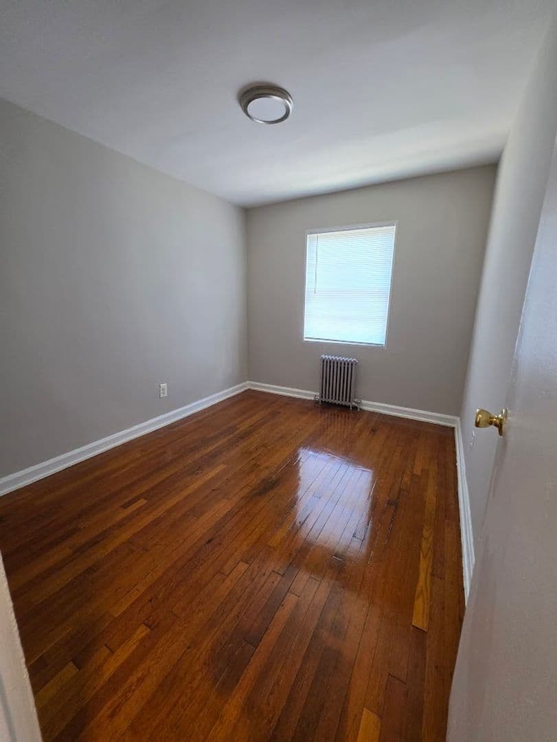 WASHINGTON Apartment: 140 KENILWORTH AVE NE