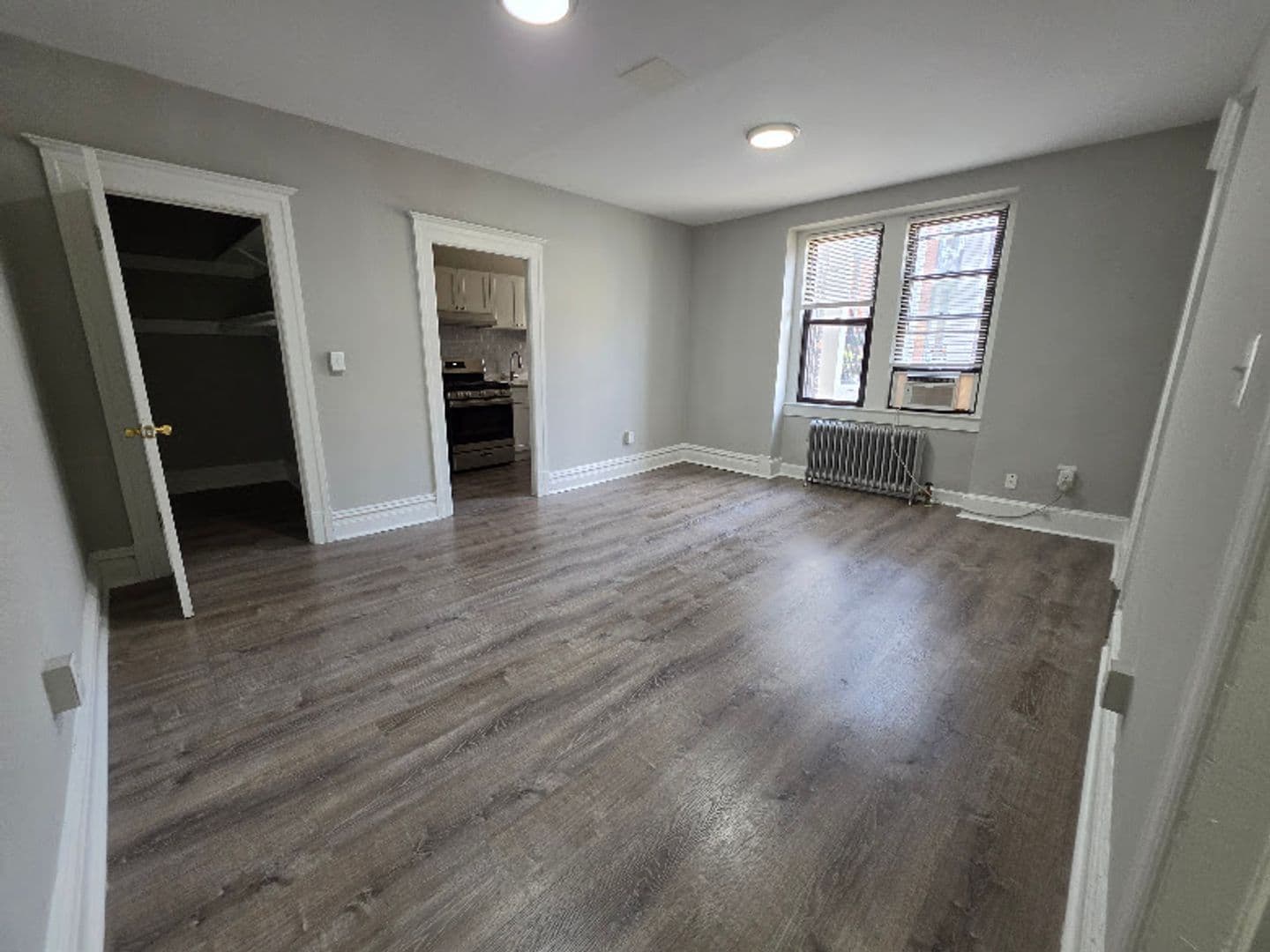 WASHINGTON Apartment: 1439 T ST NW