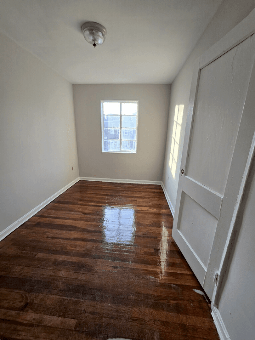 WASHINGTON Apartment: 405 DIVISION AVE NE