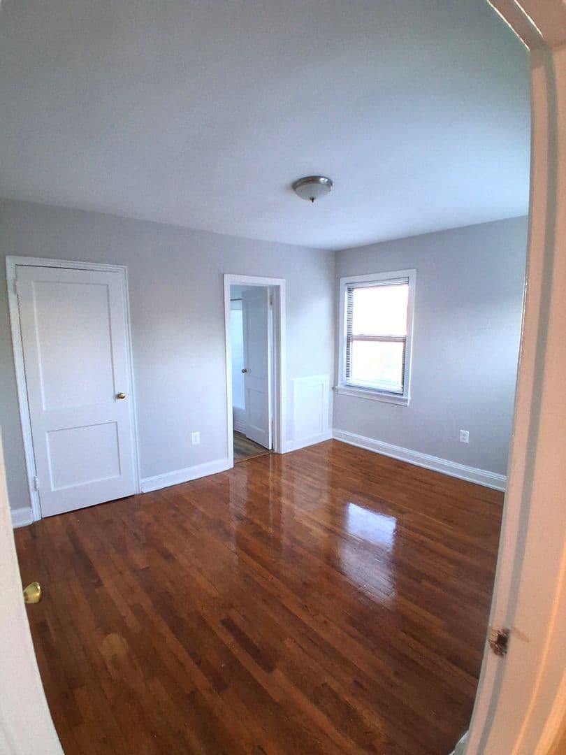 WASHINGTON Apartment: 1266 MORSE ST NE