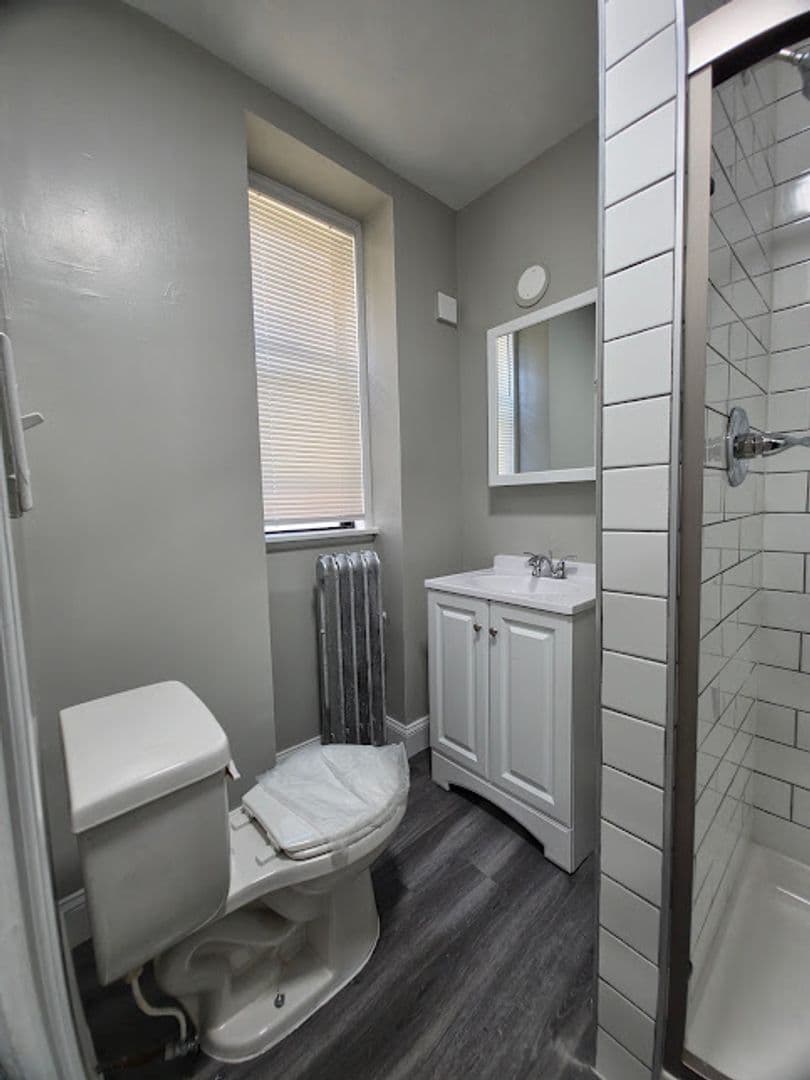 WASHINGTON Apartment: 1439 T ST NW