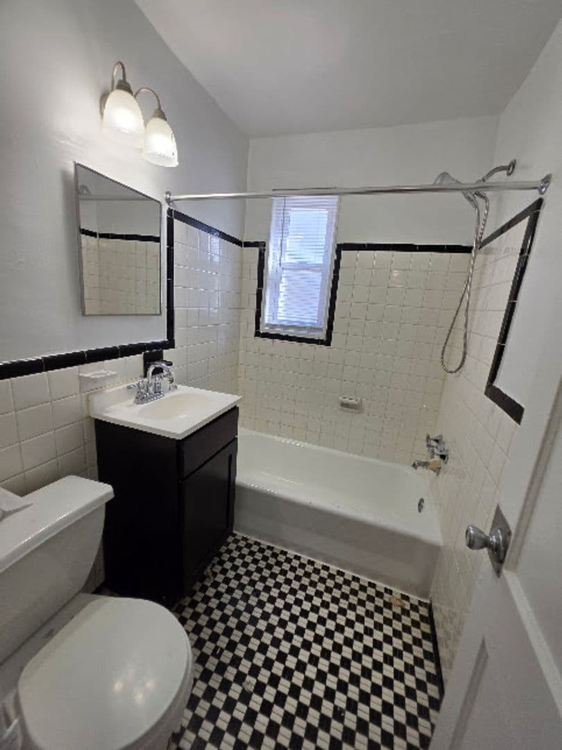 WASHINGTON Apartment: 1026 45TH ST NE