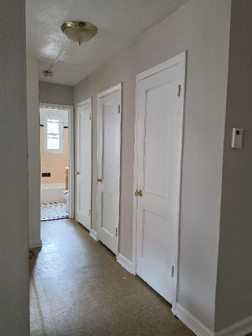WASHINGTON Apartment: 1020 45TH ST NE